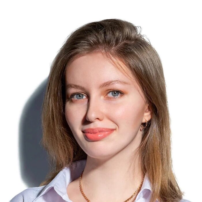 Юлия Плотникова